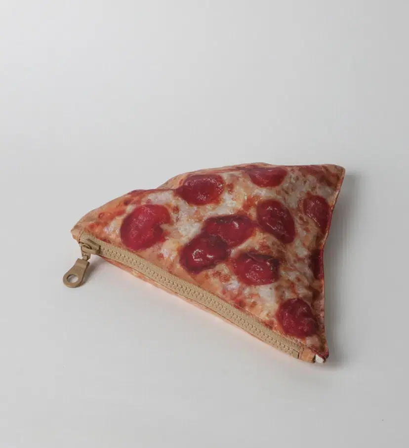 A BIG SLICE POUCH